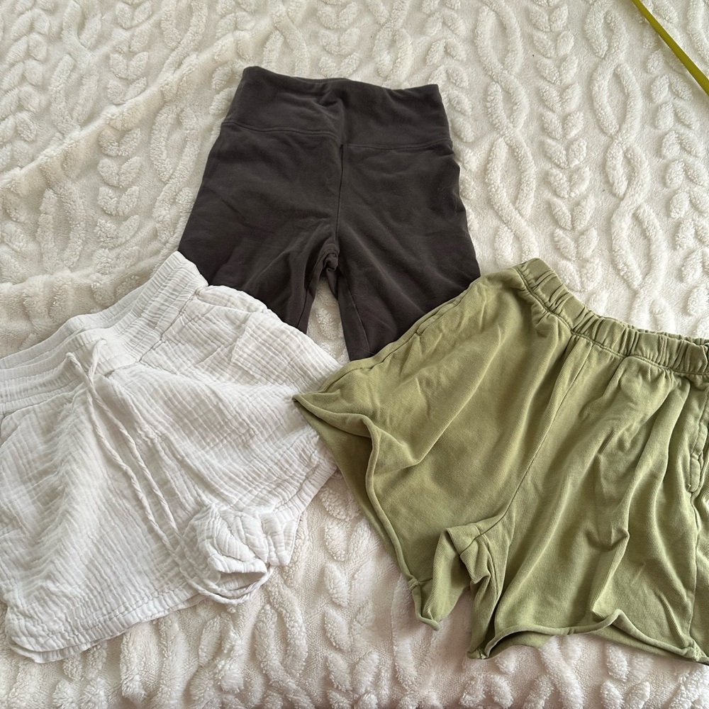 American Eagle Outfitters Women's Shorts - White, Olive, Charcoal